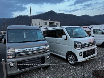 エブリイワゴン展示車追加しました！